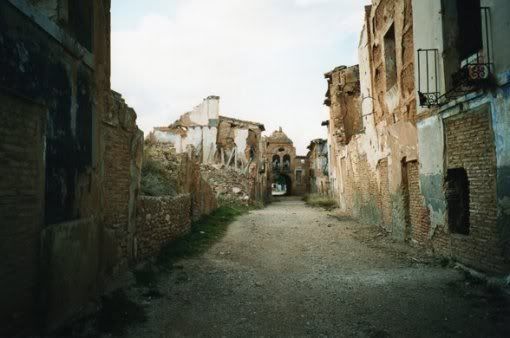 Ciudades fantasmas y abandonadas IX: Ochate y Belchite (España ... Ciudades fantasmas y abandonadas IX: Ochate y Belchite (España ...