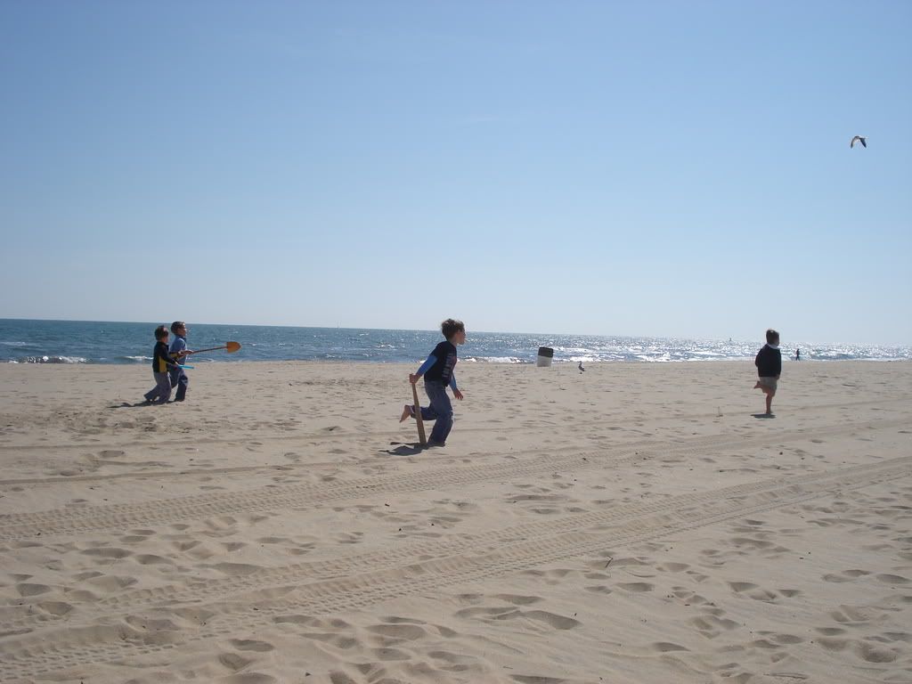 DSC05417.jpg Jacob, Alexander, Josiah & Bradley on the beach! image by dandsratz