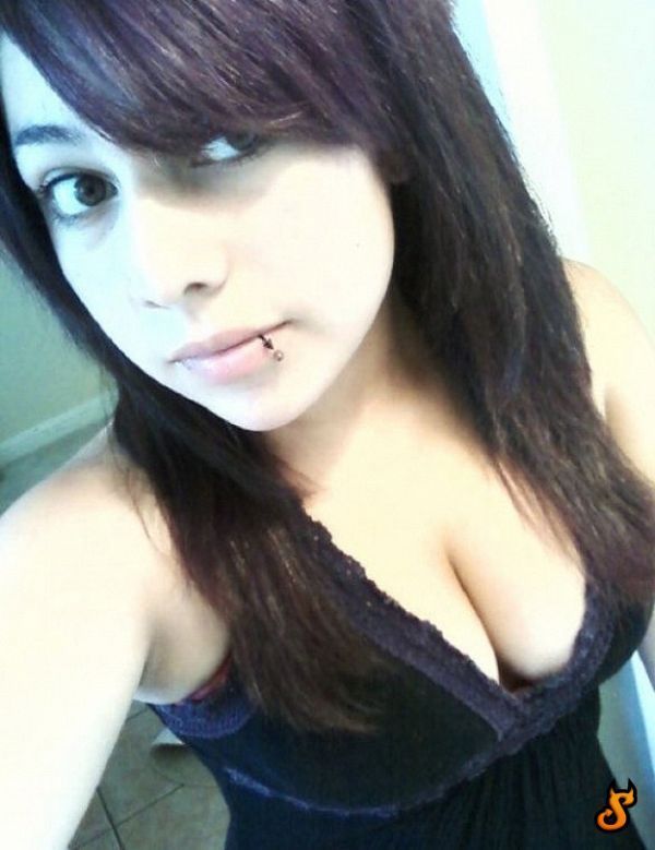 Emo-Girls (62 pics)