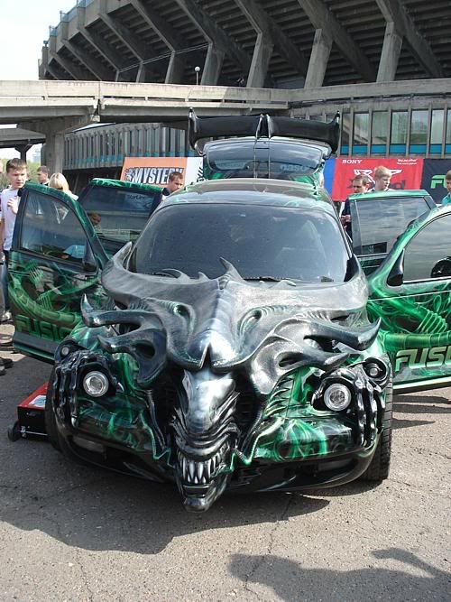 1 3 Dragon Cars take Russia by storm