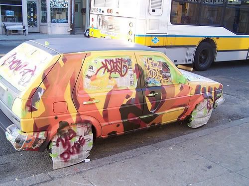 bizzare graffitti cars 6 Top 20 most bizarre graffiti cars