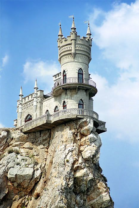 Swallow\'s Nest, the castle over the sea in Crimea  1