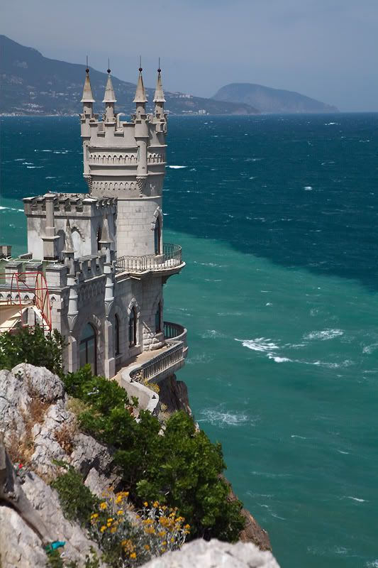 Swallow\'s Nest, the castle over the sea in Crimea  12