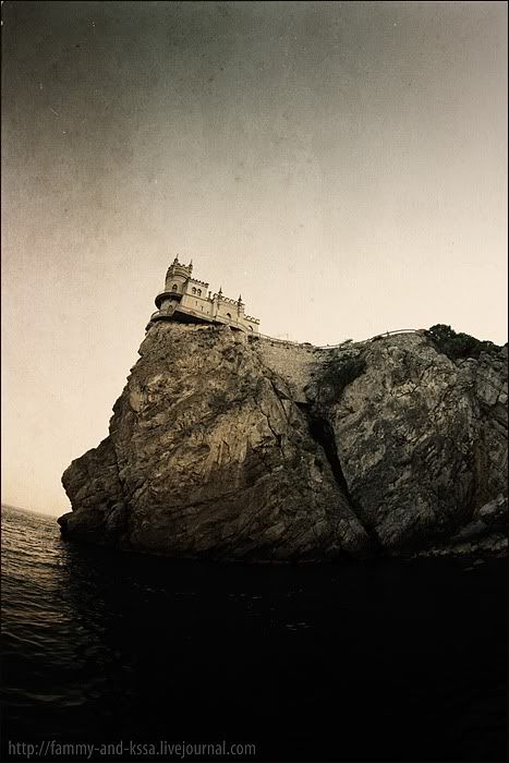 Swallow\'s Nest, the castle over the sea in Crimea  2