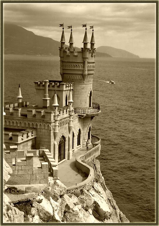 Swallow\'s Nest, the castle over the sea in Crimea  6