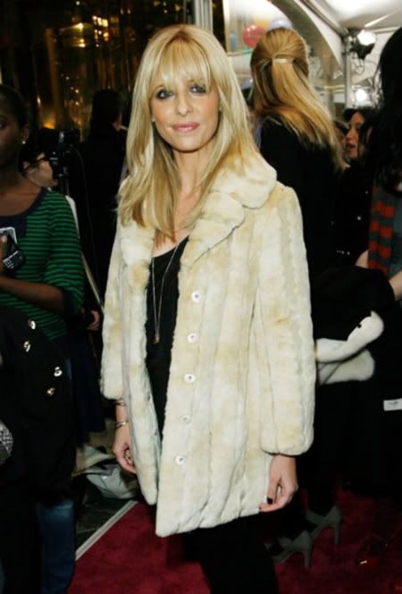 sarah michelle gellar itch