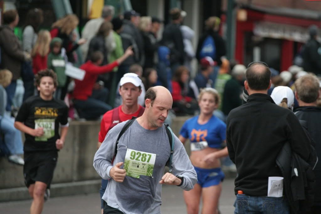 IMAGE: http://i241.photobucket.com/albums/ff225/330iForSale/IMG_2802.jpg