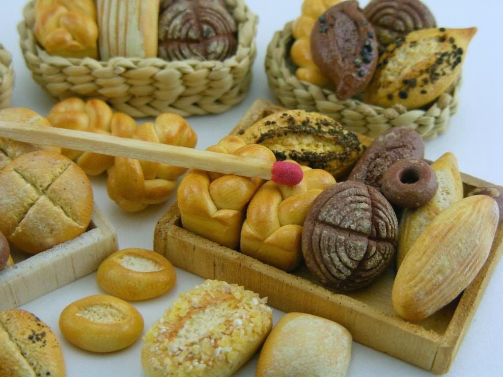 Shay Aaron - bread trays