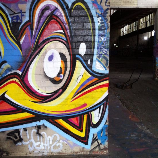 photo WarehouseDuckToothWallEdge_zpsewwnnivq.jpg