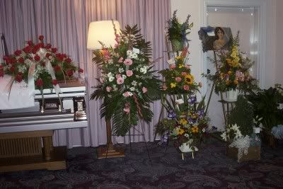 casket flowers