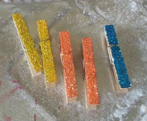 glittered clothes pins for magnets