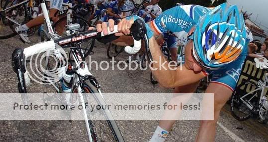 i241.photobucket.com/albums/ff272/SportingNonsense2/bouygues.jpg