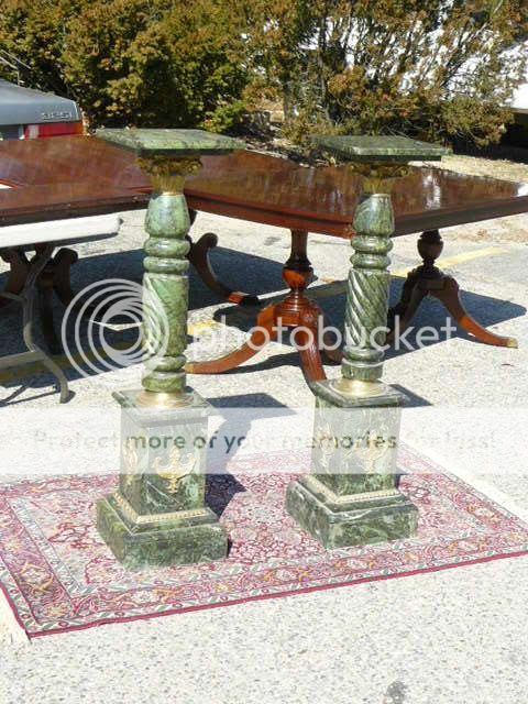 ITALIAN RENAISSANCE FRENCH GREEN MARBLE COLUMN PEDESTAL STANDS  