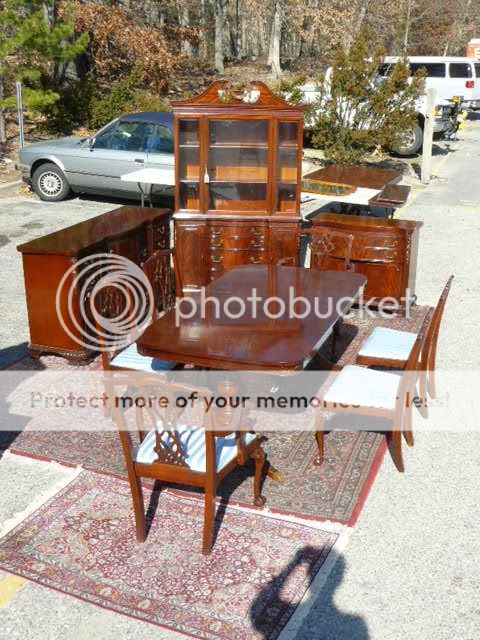 ANTIQUE FLAME MAHOGANY FANCY CHIPPENDALE SIDEBOARD BUFFET  